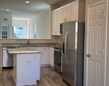 86 Pacific Loon St - Photo Thumbnail 10