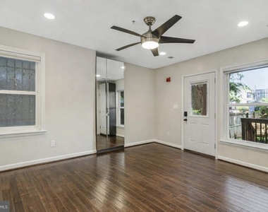 1519 Constitution Avenue Ne - Photo Thumbnail 8