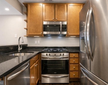 1519 Constitution Avenue Ne - Photo Thumbnail 5