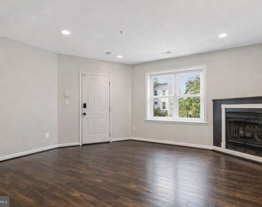 1519 Constitution Avenue Ne - Photo Thumbnail 2