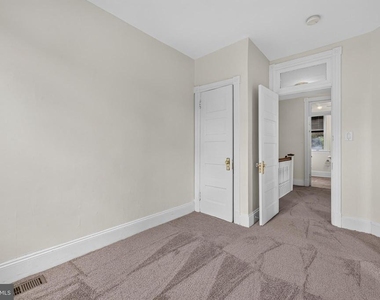 1252 E Street Ne - Photo Thumbnail 19