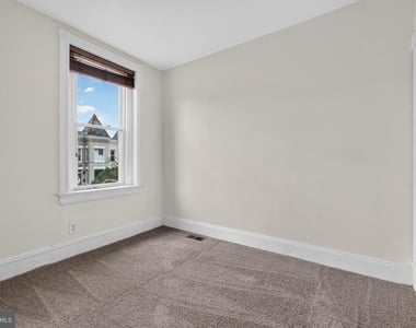 1252 E Street Ne - Photo Thumbnail 17