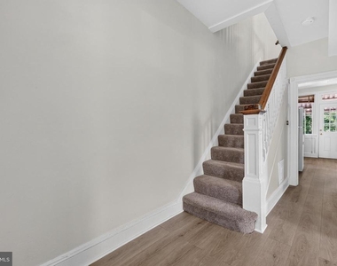 1252 E Street Ne - Photo Thumbnail 14