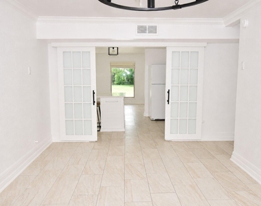 6027 Bluebell Cir - Photo Thumbnail 14