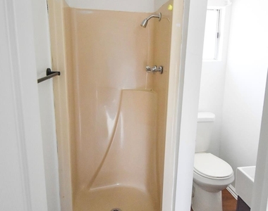 6027 Bluebell Cir - Photo Thumbnail 19
