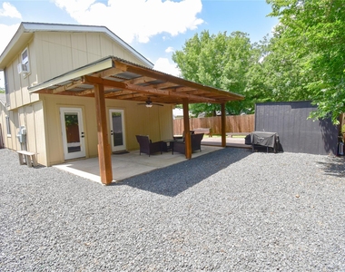 6027 Bluebell Cir - Photo Thumbnail 21