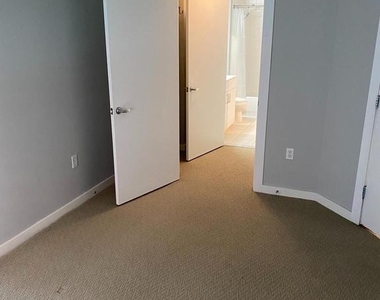 1000 New Jersey Avenue Se - Photo Thumbnail 13
