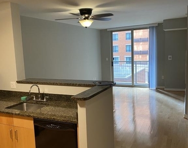 1000 New Jersey Avenue Se - Photo Thumbnail 8