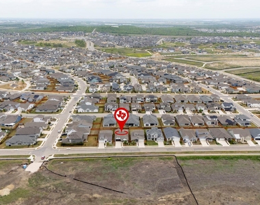 8312 Skytex St - Photo Thumbnail 28