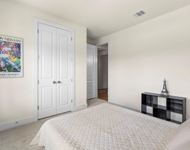 8312 Skytex St - Photo Thumbnail 13