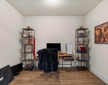 8312 Skytex St - Photo Thumbnail 17