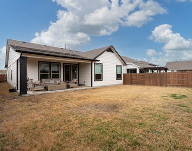 8312 Skytex St - Photo Thumbnail 10
