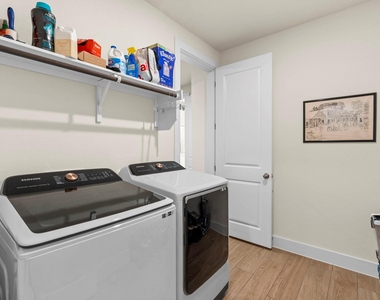 8312 Skytex St - Photo Thumbnail 27