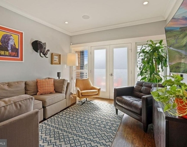 509 Franklin Street Ne - Photo Thumbnail 3