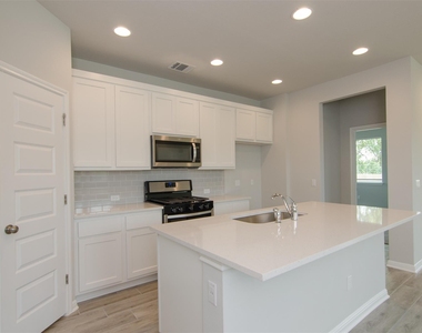 905 Olive Creek Dr - Photo Thumbnail 2