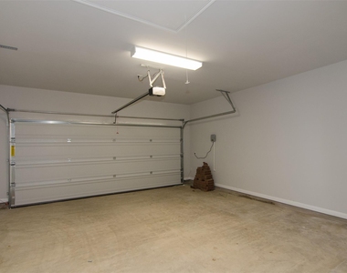 905 Olive Creek Dr - Photo Thumbnail 22