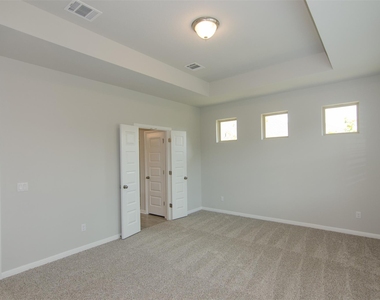 905 Olive Creek Dr - Photo Thumbnail 9