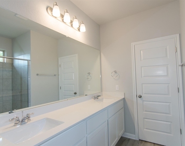 905 Olive Creek Dr - Photo Thumbnail 12