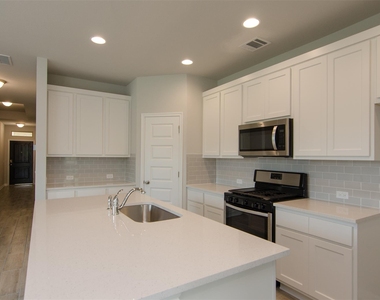 905 Olive Creek Dr - Photo Thumbnail 6