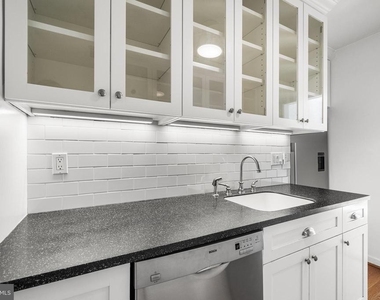 4301 Massachusetts Avenue Nw - Photo Thumbnail 18