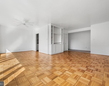 4301 Massachusetts Avenue Nw - Photo Thumbnail 4