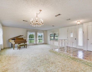 7 Brenda Ln - Photo Thumbnail 4