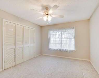7 Brenda Ln - Photo Thumbnail 13