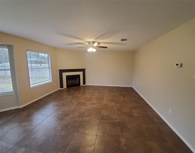 2116 E Gann Hill Dr - Photo Thumbnail 5