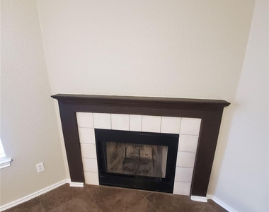 2116 E Gann Hill Dr - Photo Thumbnail 6
