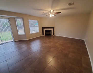 2116 E Gann Hill Dr - Photo Thumbnail 3