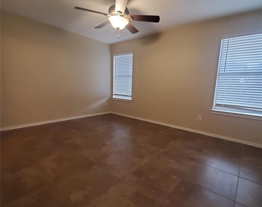 2116 E Gann Hill Dr - Photo Thumbnail 16