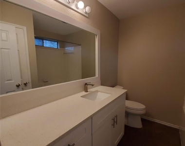 2116 E Gann Hill Dr - Photo Thumbnail 17
