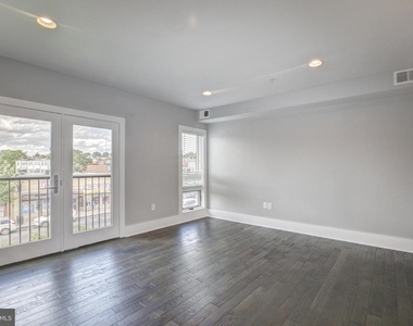 1827 Benning Road Ne - Photo Thumbnail 8