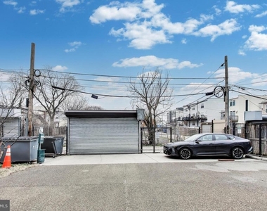 1827 Benning Road Ne - Photo Thumbnail 27
