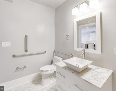 1827 Benning Road Ne - Photo Thumbnail 12