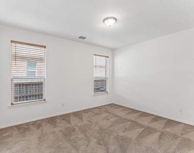 4481 Acerno St - Photo Thumbnail 8