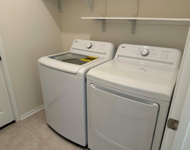 4481 Acerno St - Photo Thumbnail 34
