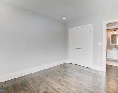 1827 Benning Road Ne - Photo Thumbnail 9
