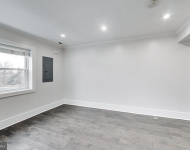 5031 H Street Se - Photo Thumbnail 10