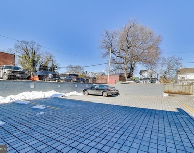 1904 Irving Street Ne - Photo Thumbnail 14