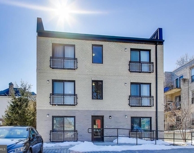 1904 Irving Street Ne - Photo Thumbnail 16
