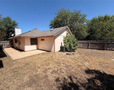 16821 Whitebrush Loop - Photo Thumbnail 18