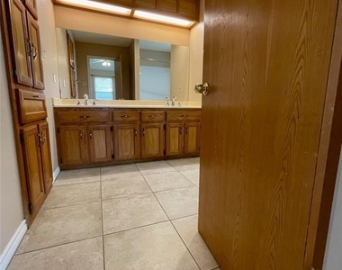 11509 Sombrero Dr - Photo Thumbnail 18