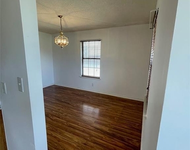 11509 Sombrero Dr - Photo Thumbnail 4