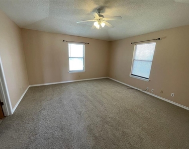 11509 Sombrero Dr - Photo Thumbnail 16
