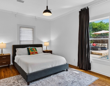 3111 Glenview Ave - Photo Thumbnail 24