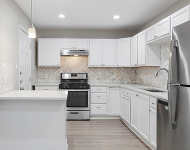 2308 Devonshire Dr - Photo Thumbnail 2