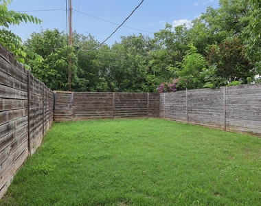 2308 Devonshire Dr - Photo Thumbnail 10