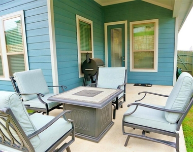 9621 Evening Canopy Dr - Photo Thumbnail 35
