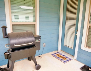9621 Evening Canopy Dr - Photo Thumbnail 34